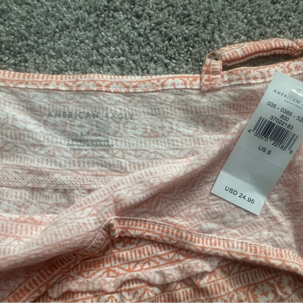 AE Patterned Top - Picture 3 of 3